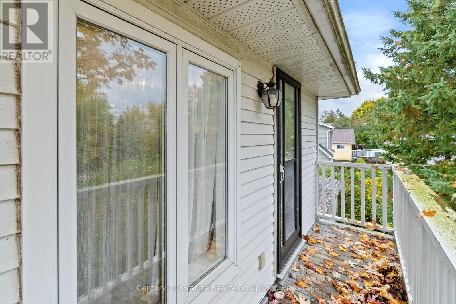Photo 36 of 110 Bridge Street W, Belleville ON