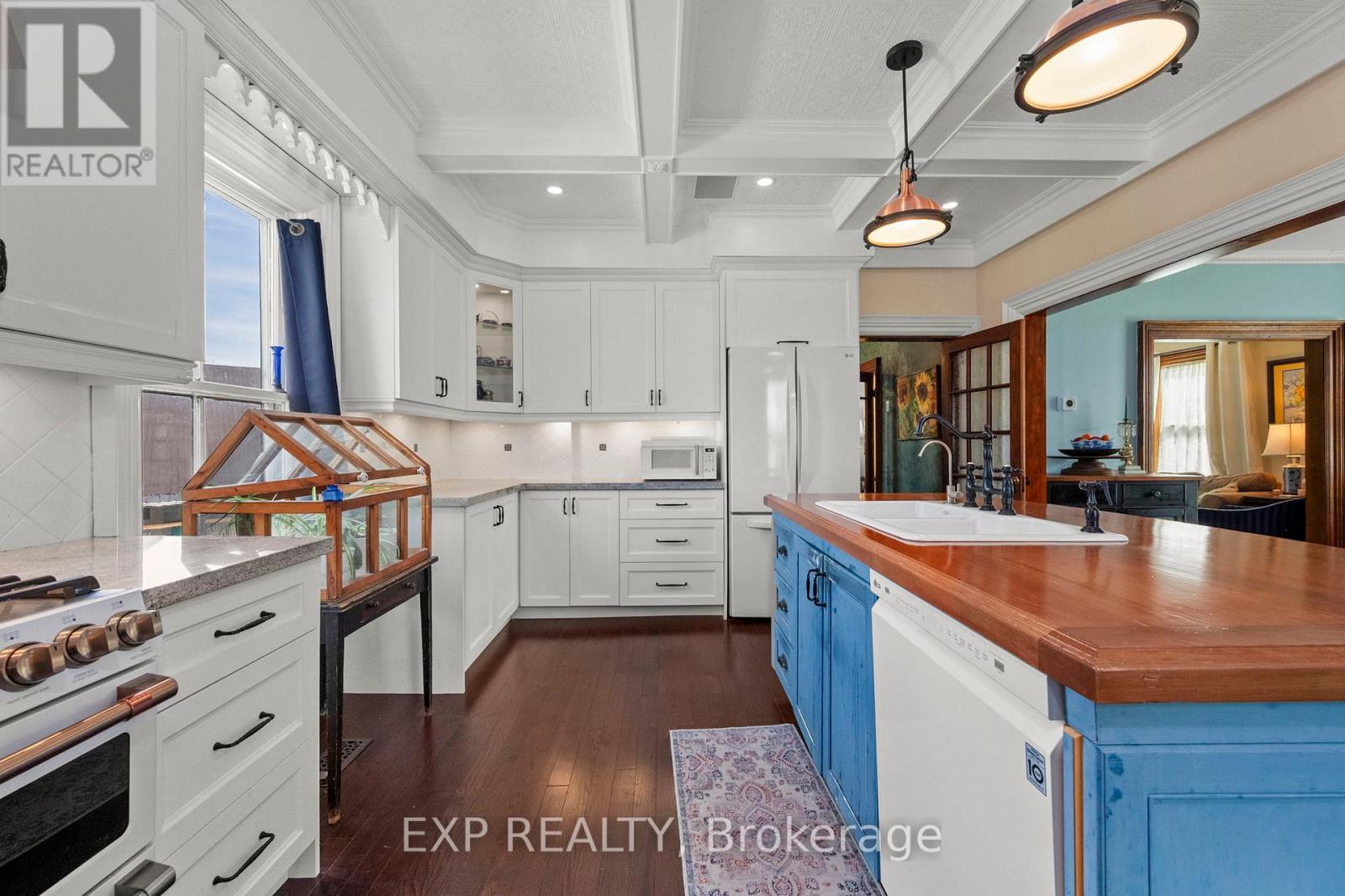 Photo 16 of 145 High Street, Georgina ON