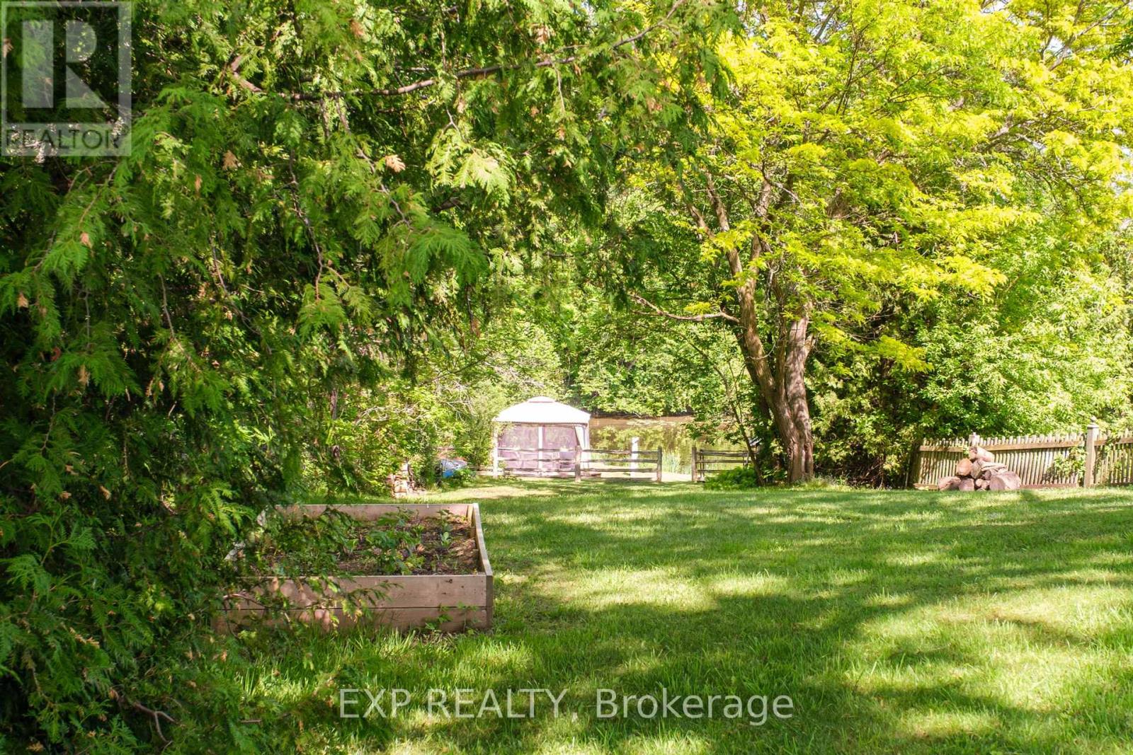 Photo 35 of 145 High Street, Georgina ON