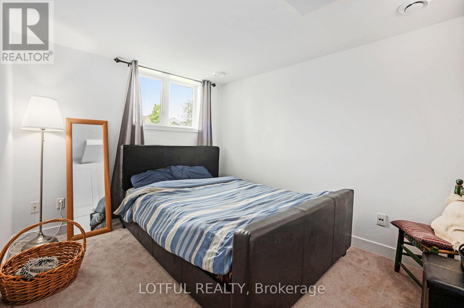 Photo 13 of A 2016 Dorima Street, Ottawa ON