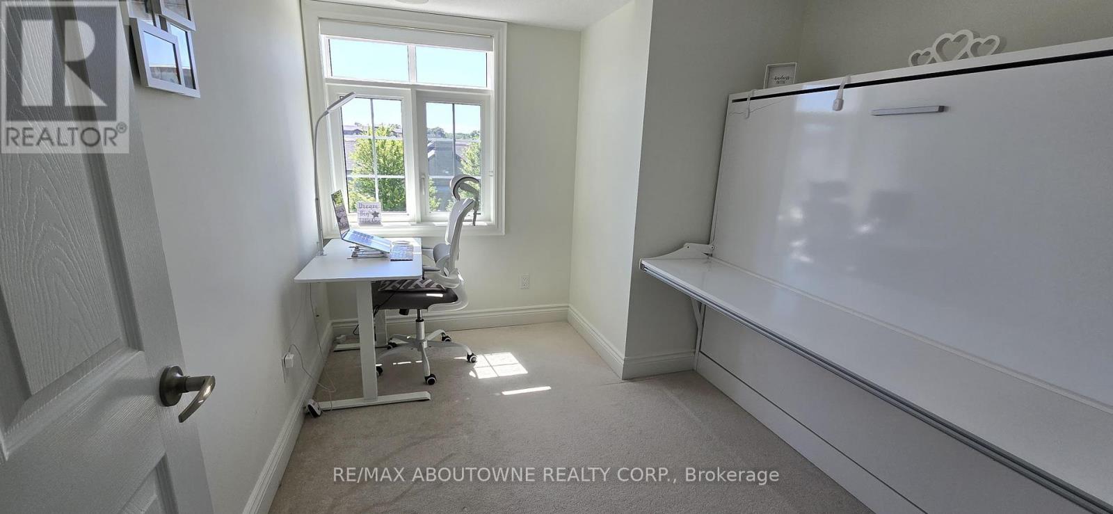 Photo 9 of 402 64 Frederick Drive, Guelph ON