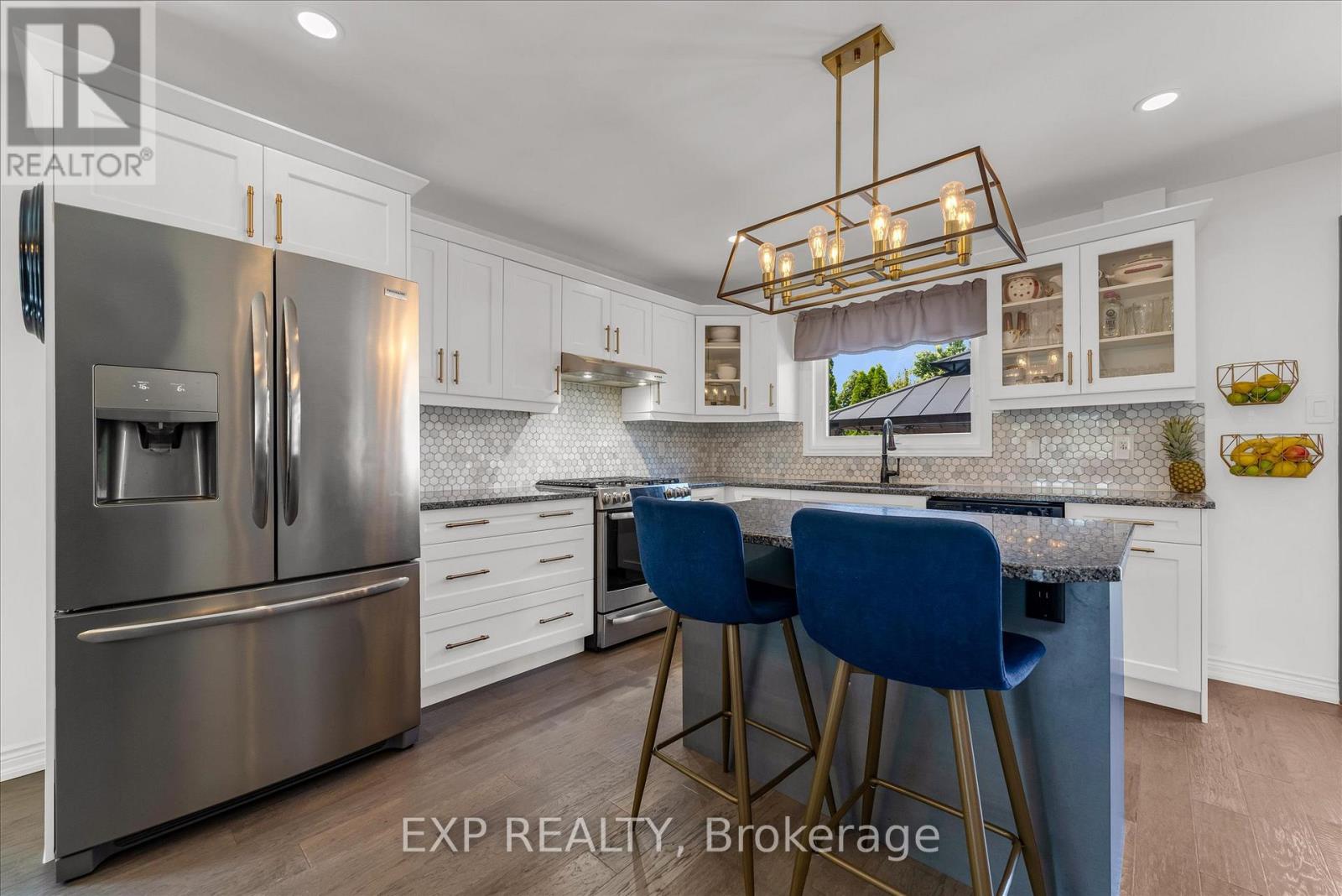 Photo 10 of 239 Fruitland Road, Hamilton ON