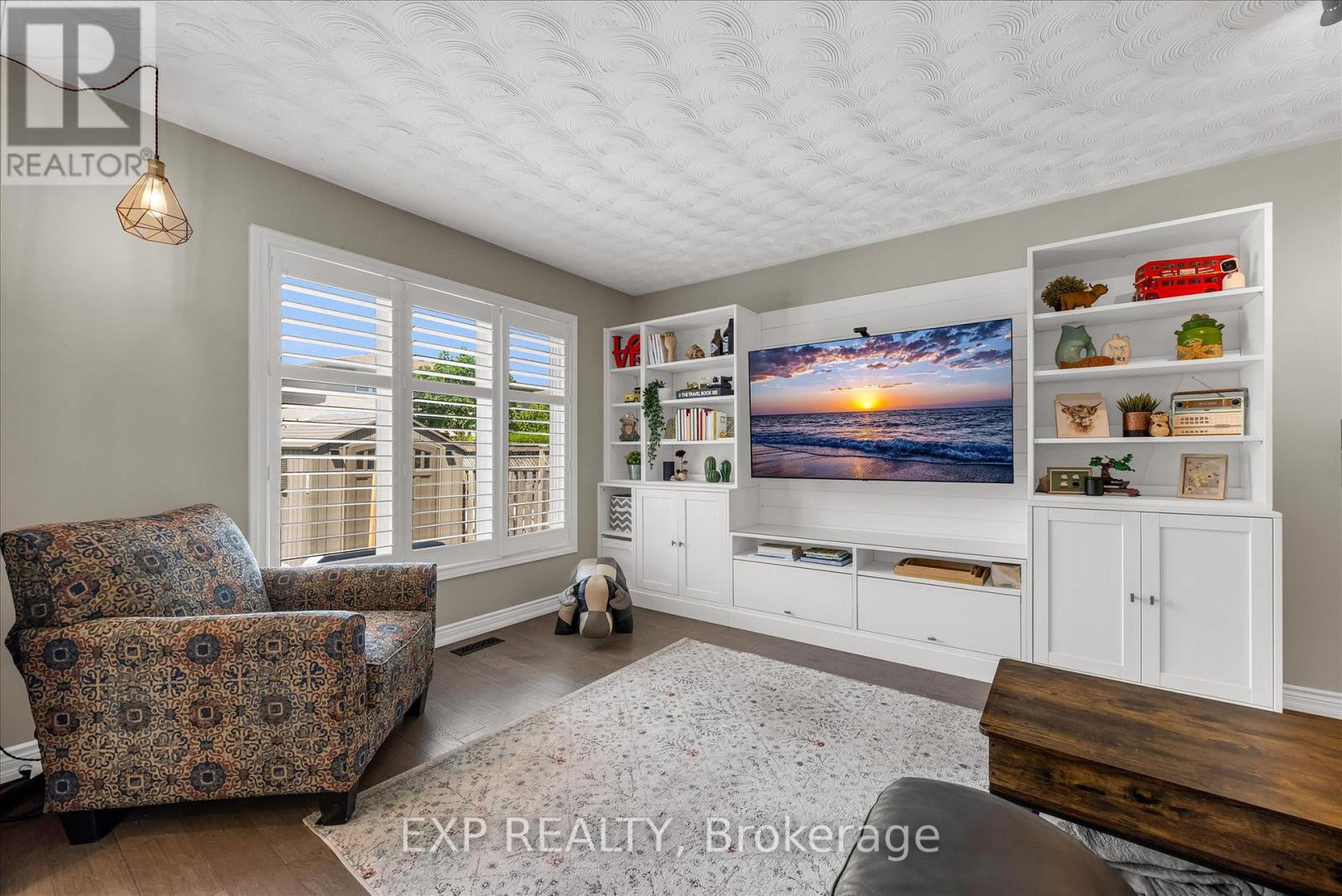Photo 16 of 239 Fruitland Road, Hamilton ON