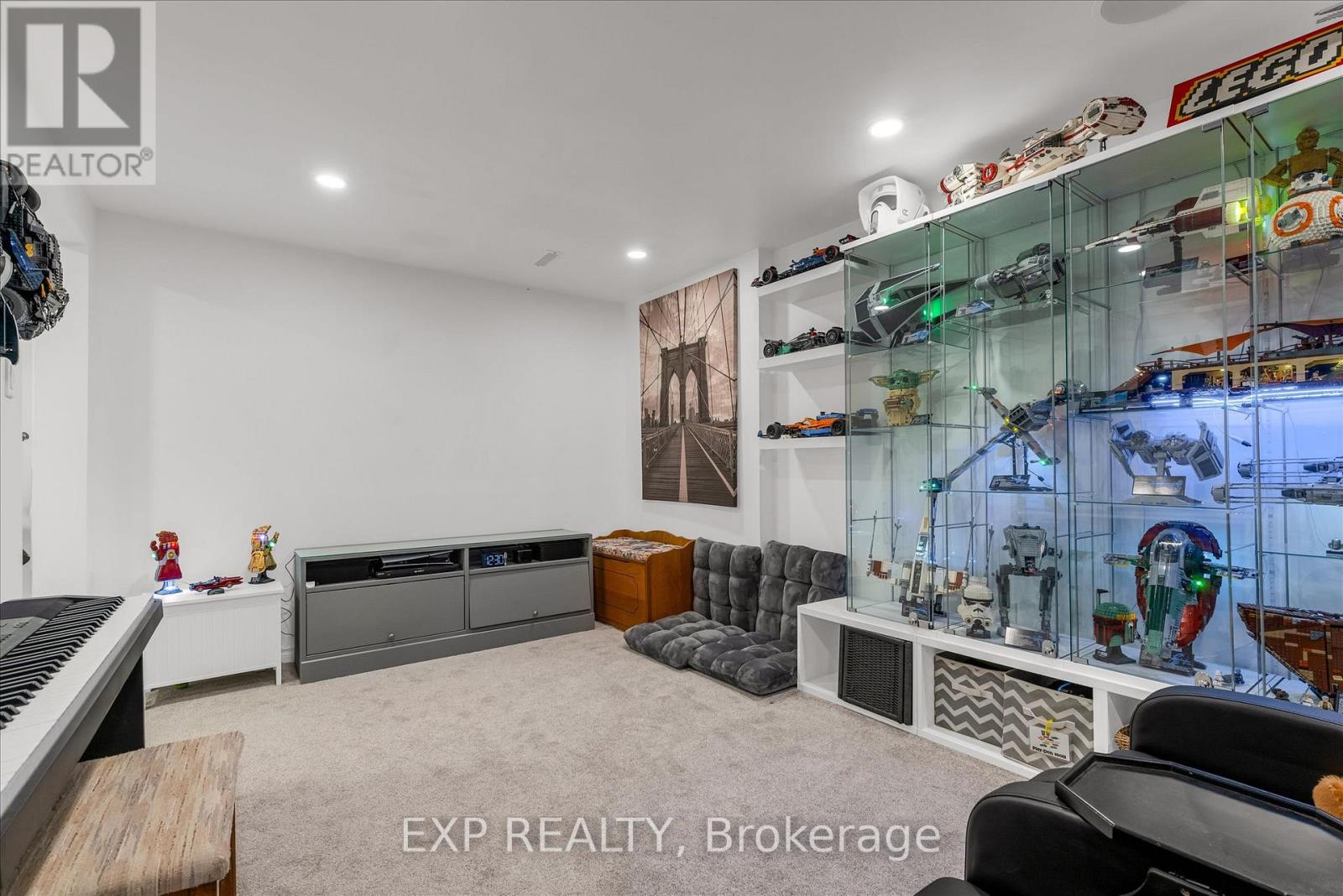 Photo 30 of 239 Fruitland Road, Hamilton ON