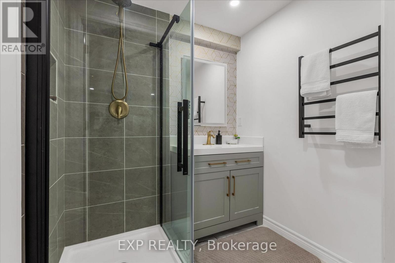 Photo 34 of 239 Fruitland Road, Hamilton ON