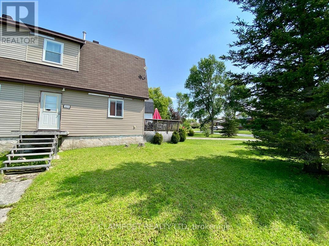 Photo 10 of 223 Fyfe Avenue, Iroquois Falls ON