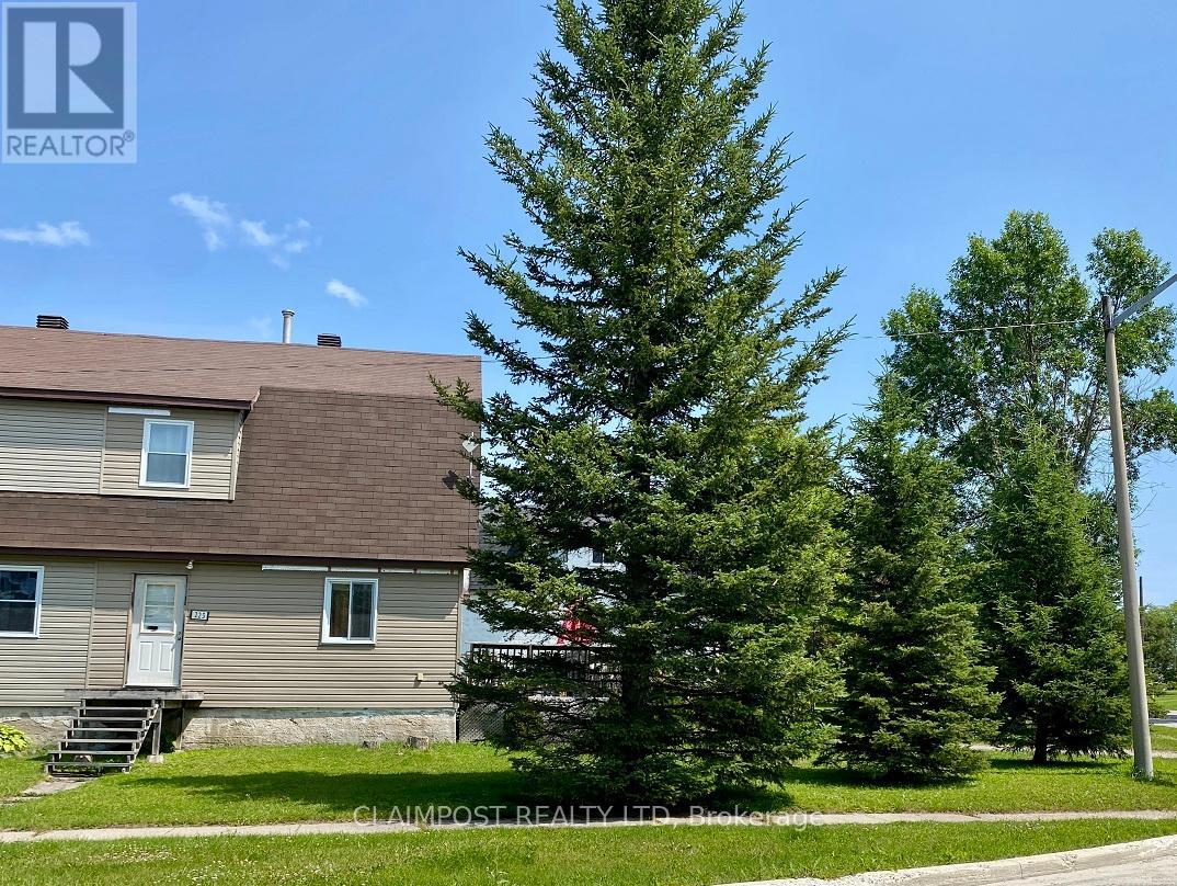 Photo 22 of 223 Fyfe Avenue, Iroquois Falls ON