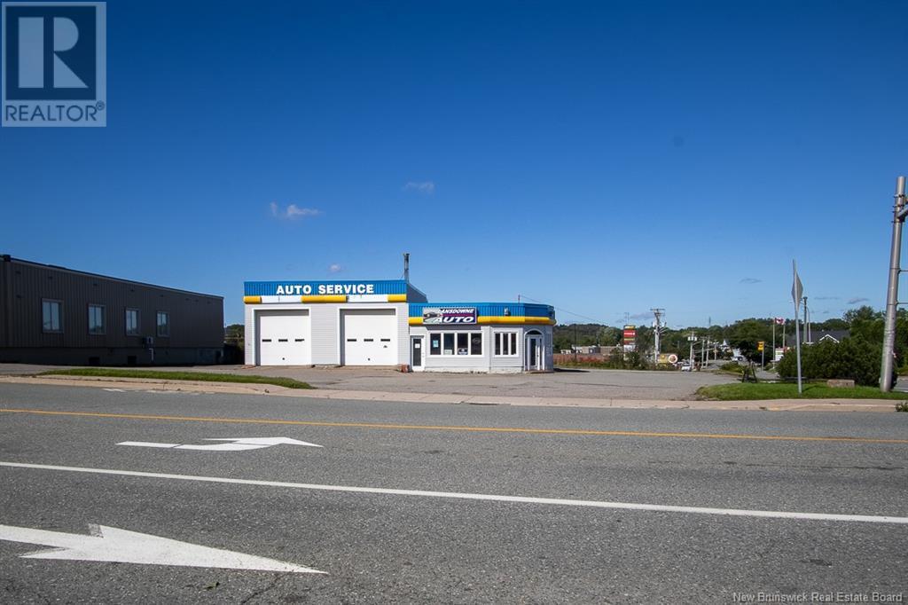 Photo 4 of 267 Metcalf Street, Saint John NB