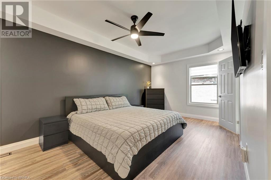 Photo 21 of 16 Casson Lane, Brantford ON