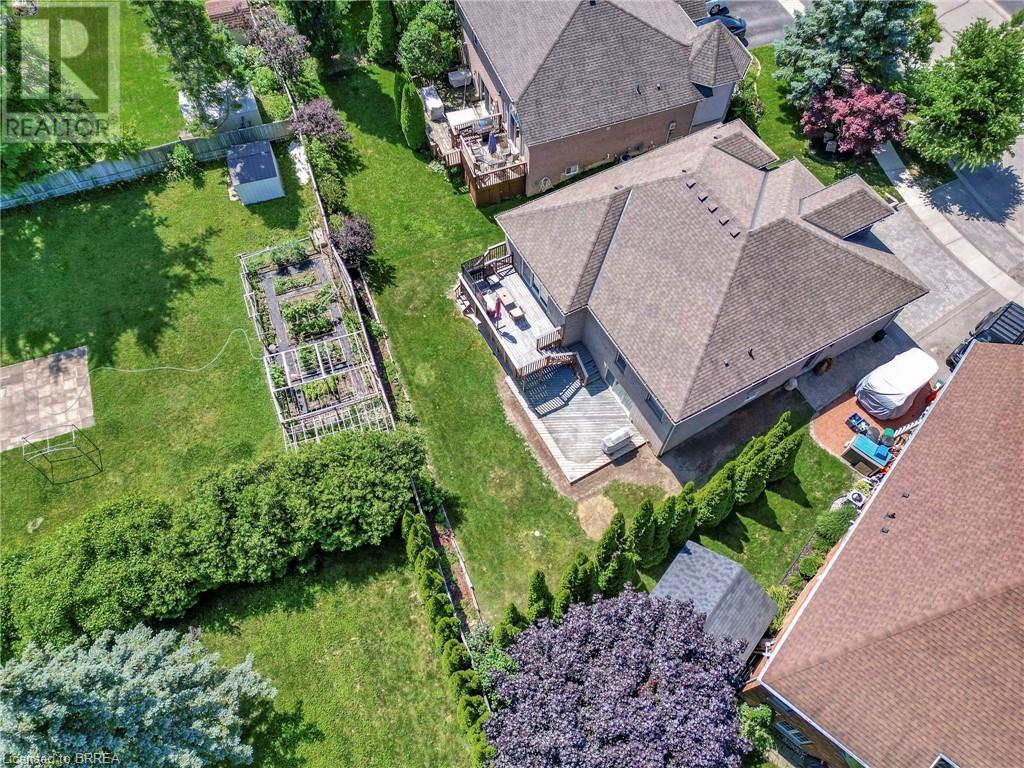 Photo 35 of 16 Casson Lane, Brantford ON