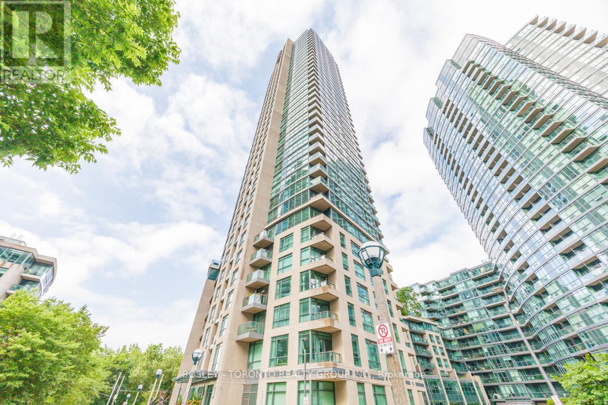 Photo 4 of 610 219 Fort York Boulevard, Toronto ON