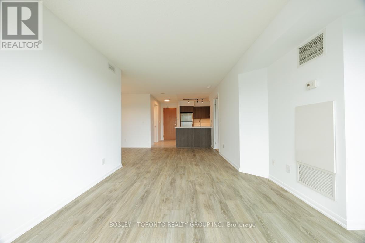 Photo 32 of 610 219 Fort York Boulevard, Toronto ON