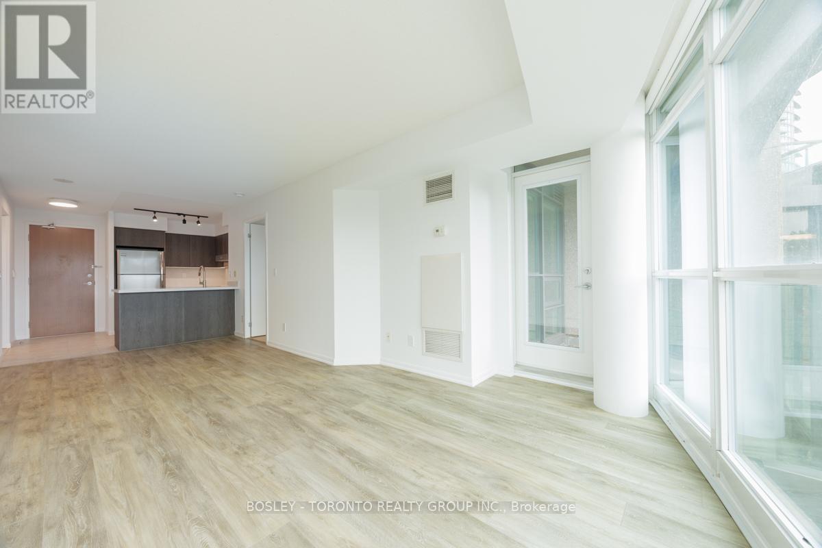 Photo 1 of 610 219 Fort York Boulevard, Toronto ON