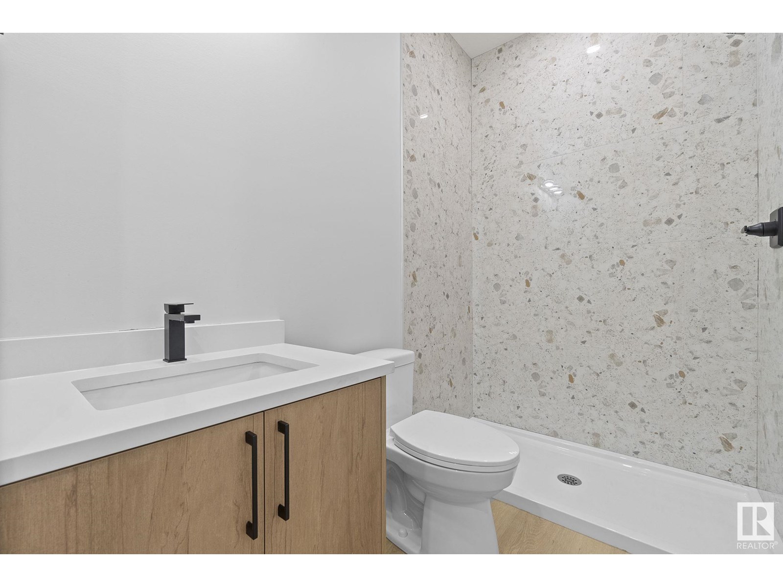 Photo 24 of 8105 Gourlay Pl Nw, Edmonton AB