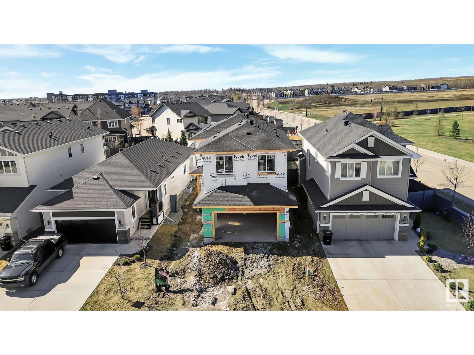 Photo 19 of 8105 Gourlay Pl Nw, Edmonton AB