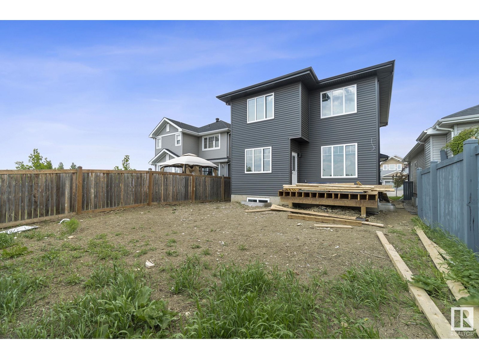 Photo 17 of 8105 Gourlay Pl Nw, Edmonton AB