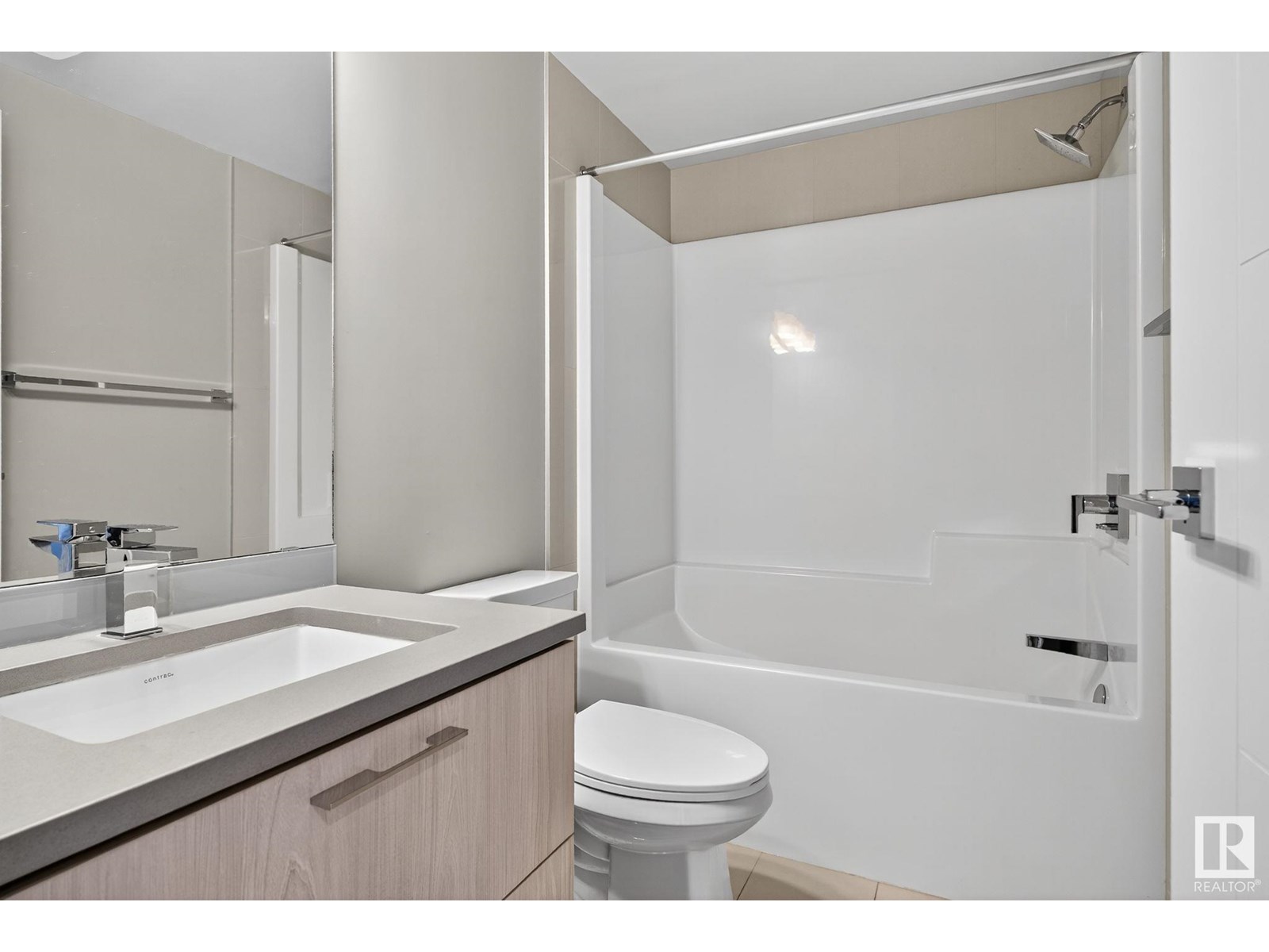 Photo 10 of 3101 10180 103 St Nw, Edmonton AB