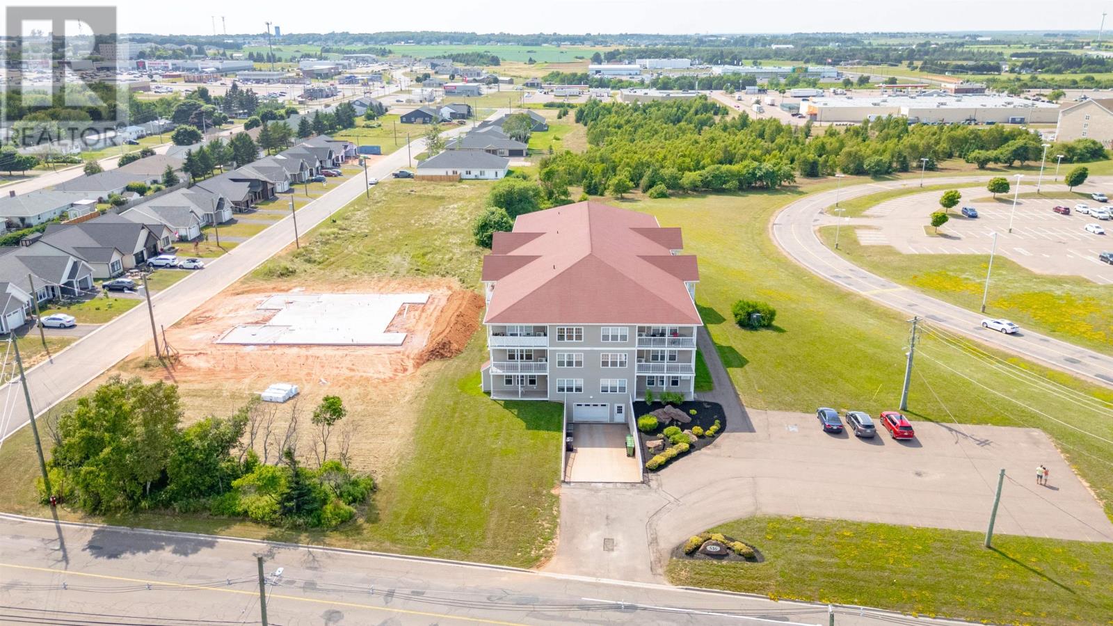 #301 516 MACEWEN Road - Photo 3 of 23, Summerside, Prince Edward Island