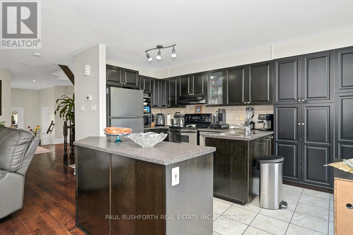 Photo 10 of 265 Wildcliff Way, Ottawa ON