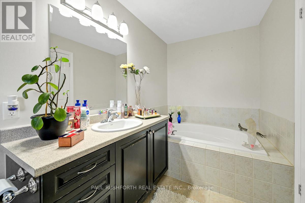 Photo 7 of 265 Wildcliff Way, Ottawa ON