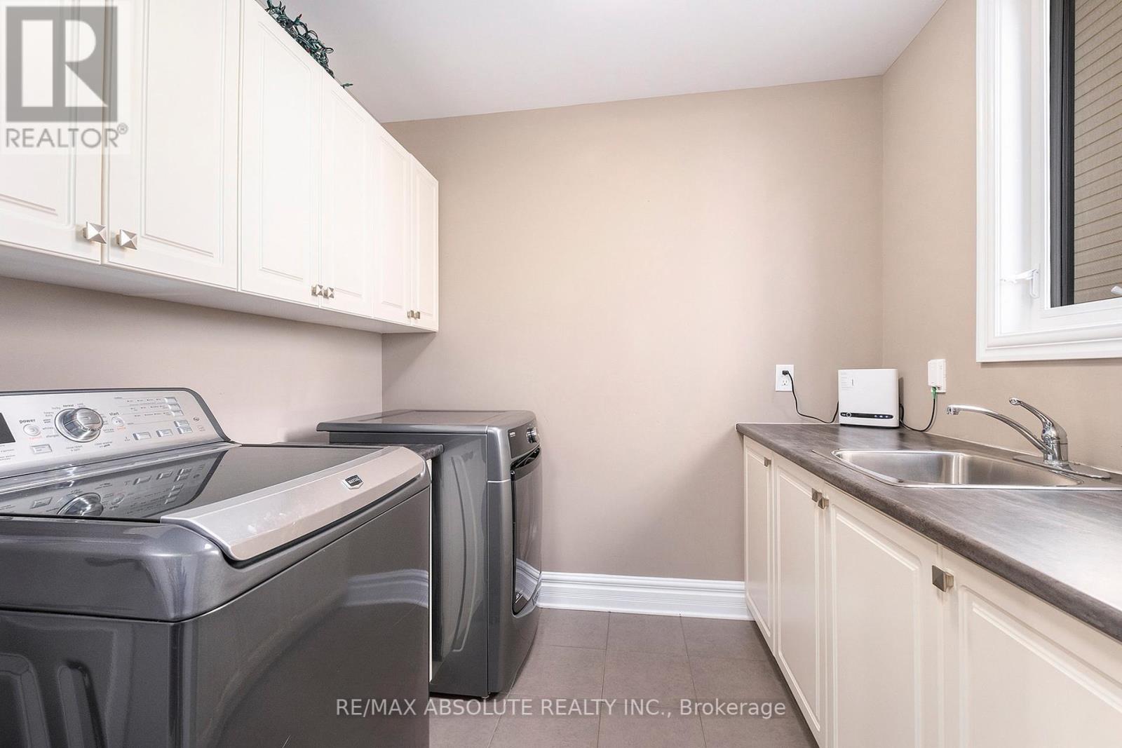 Photo 23 of 17 Rutherglen Terrace, Ottawa ON