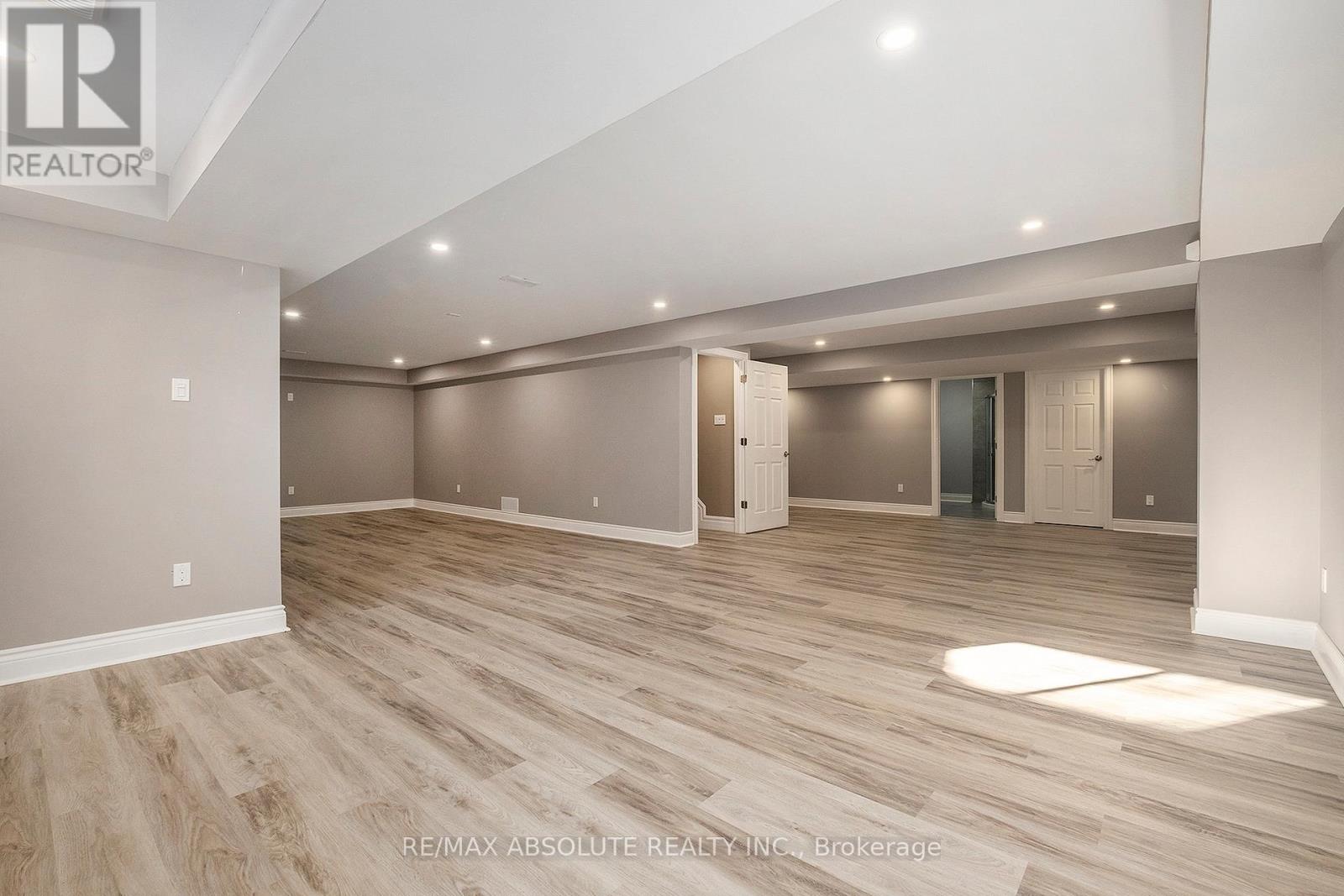 Photo 18 of 17 Rutherglen Terrace, Ottawa ON