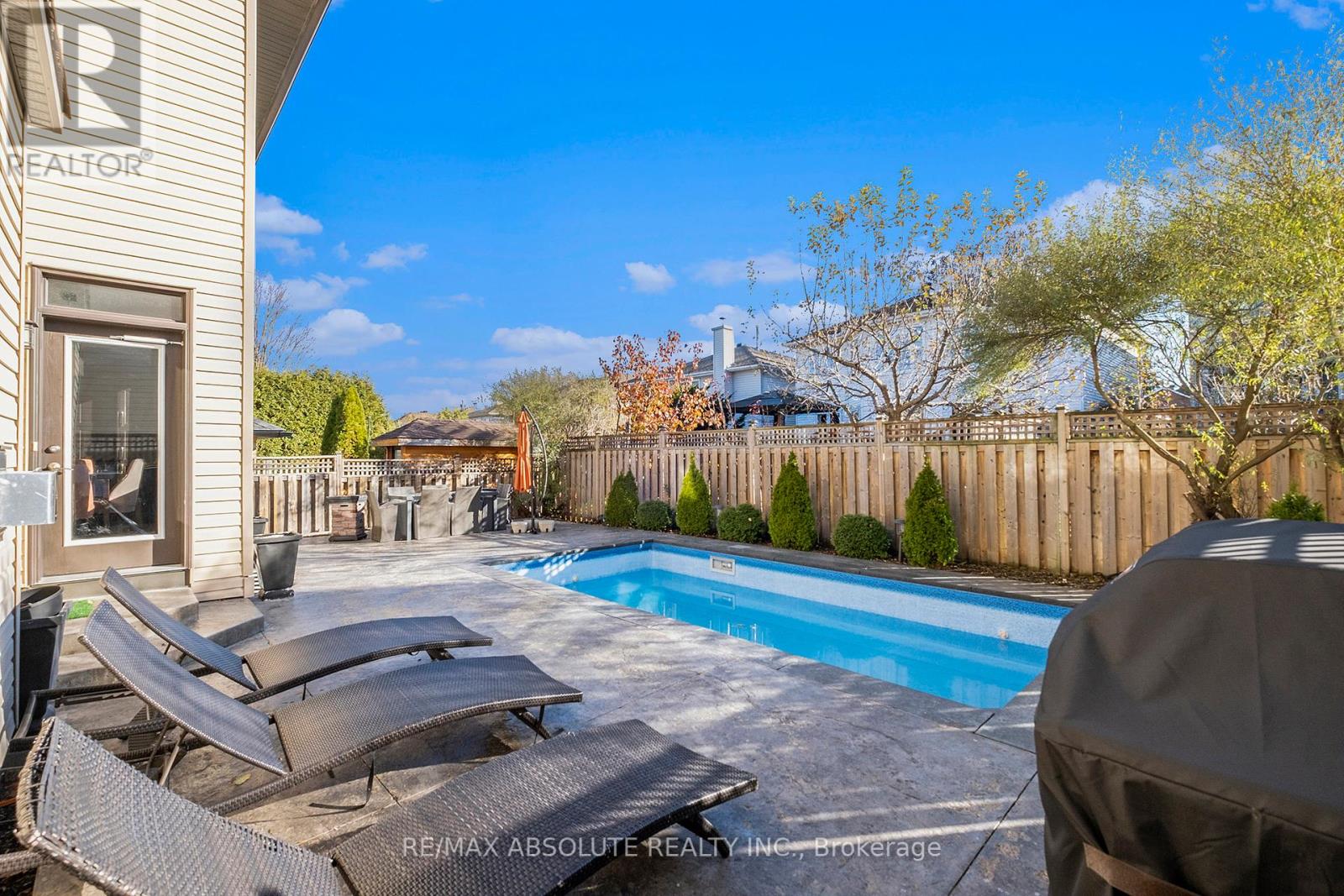 Photo 19 of 17 Rutherglen Terrace, Ottawa ON