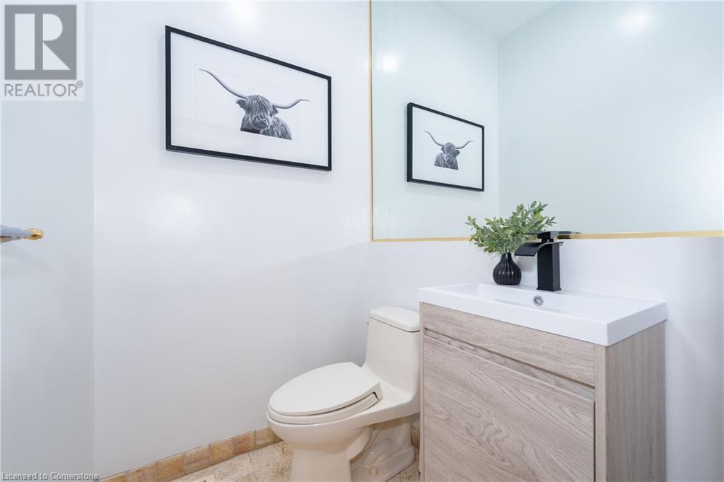 Photo 17 of 122 Arten Avenue, Toronto ON