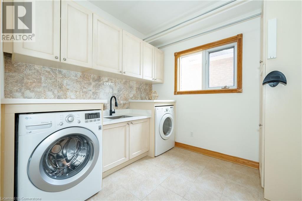 Photo 18 of 122 Arten Avenue, Toronto ON