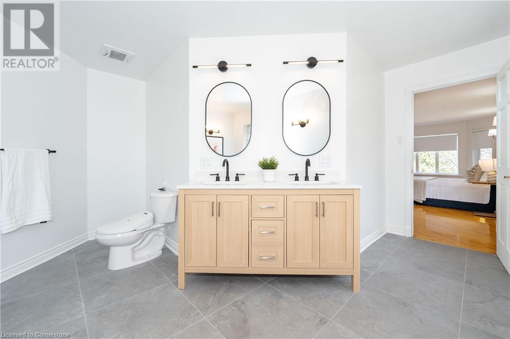 Photo 23 of 122 Arten Avenue, Toronto ON