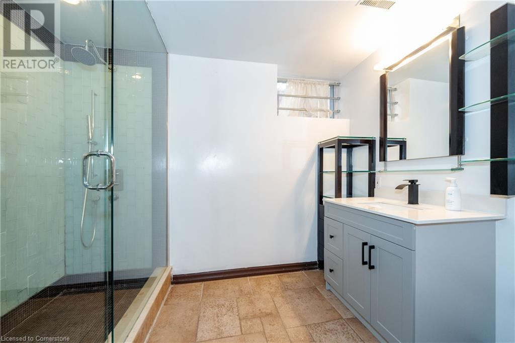 Photo 35 of 122 Arten Avenue, Toronto ON