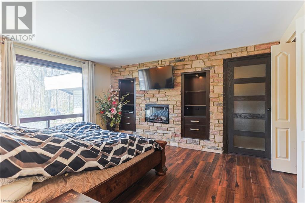 Photo 17 of 226 Mclean School Road, St George ON