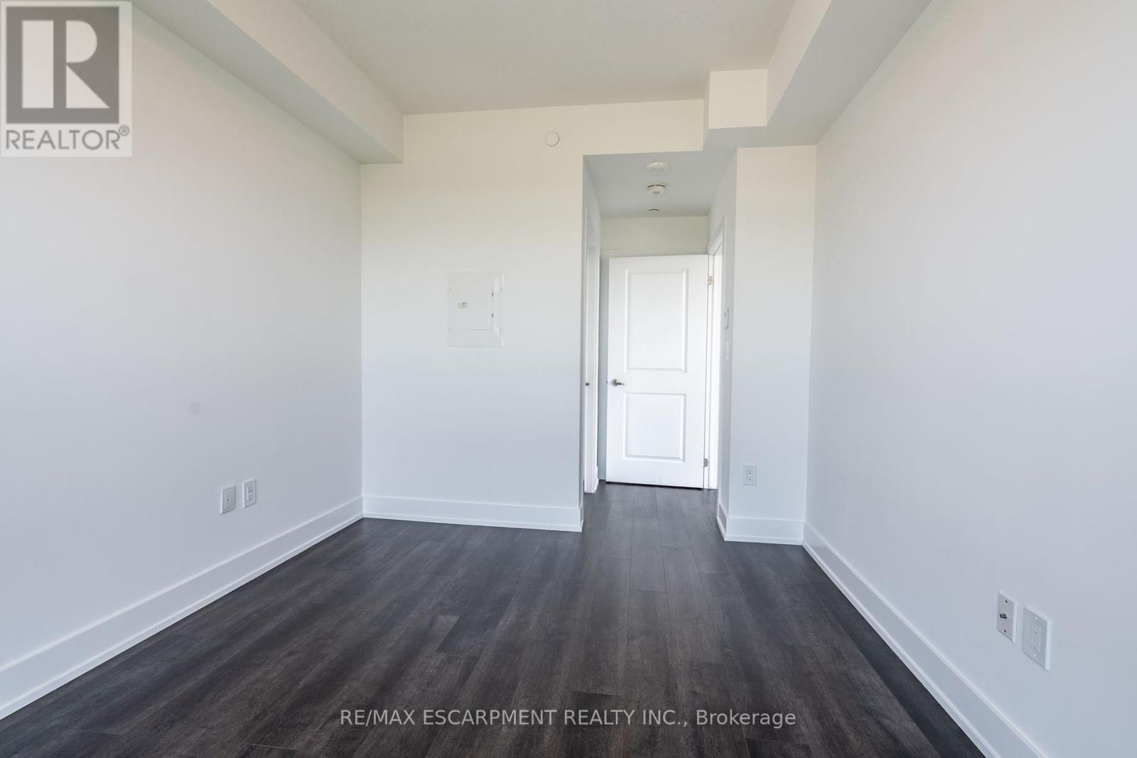 Photo 4 of 1111 450 Dundas Street E, Hamilton ON