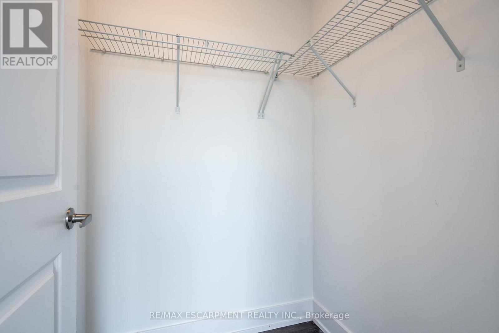 Photo 7 of 1111 450 Dundas Street E, Hamilton ON