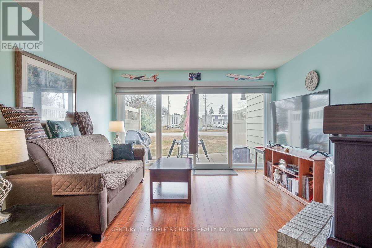 Photo 27 of 3 4 Paradise Boulevard, Ramara ON