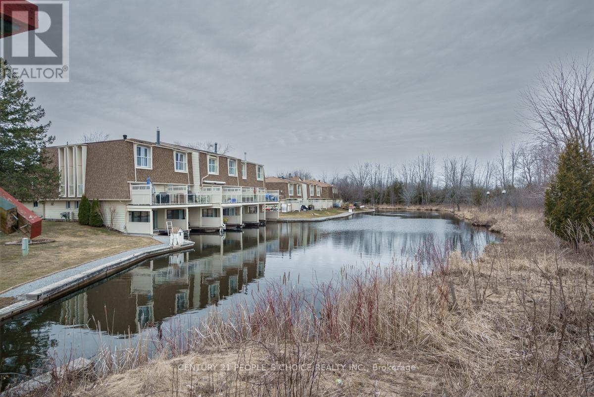 Photo 7 of 3 4 Paradise Boulevard, Ramara ON