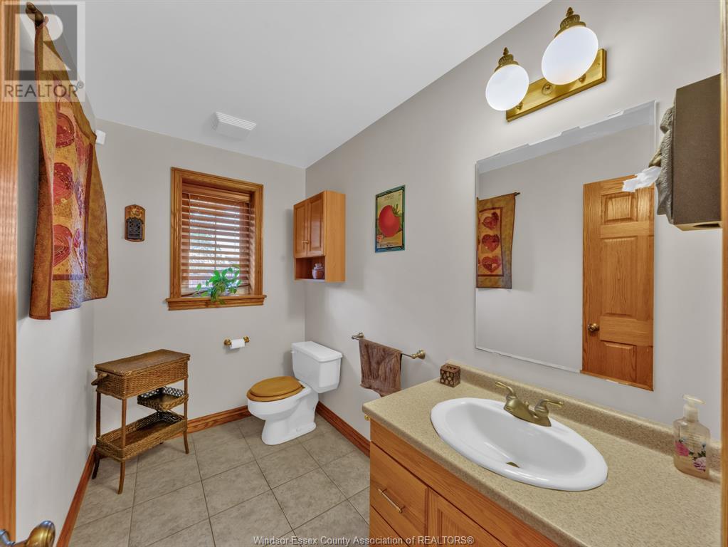 Photo 25 of 1121 Mersea Road 1, Leamington ON