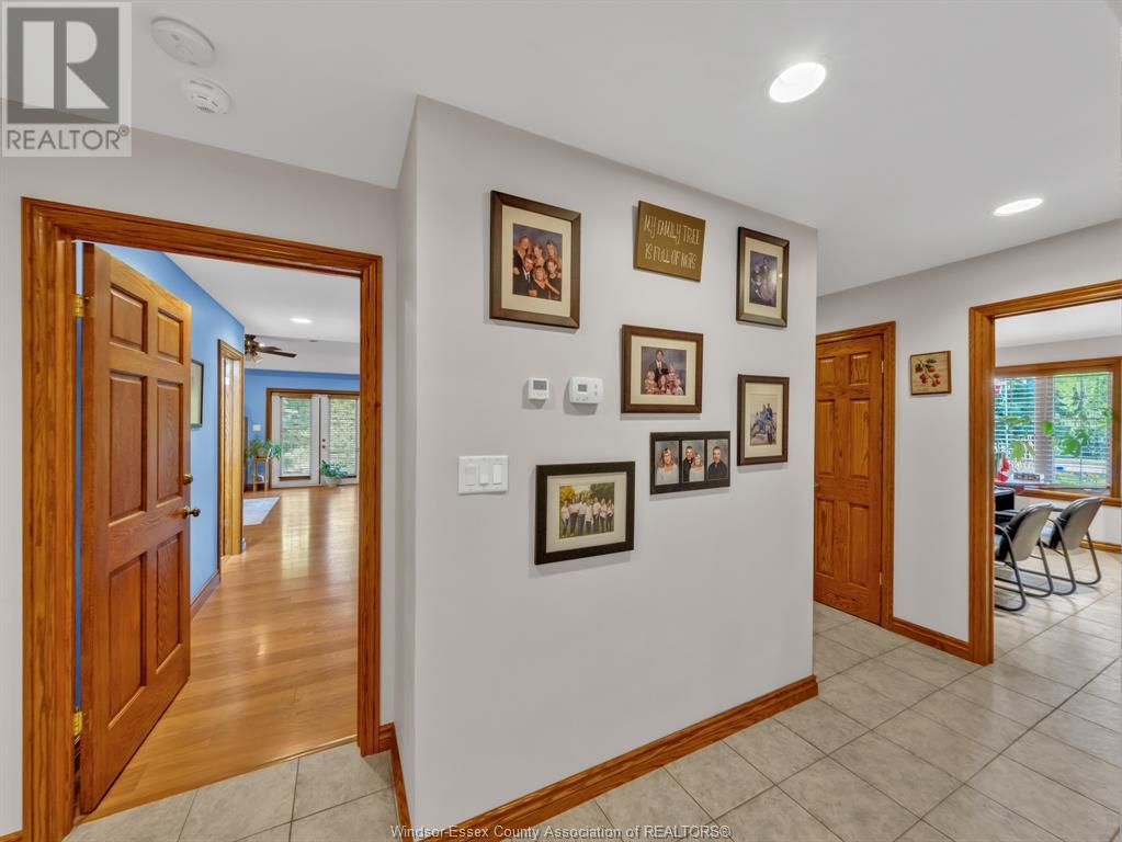 Photo 24 of 1121 Mersea Road 1, Leamington ON