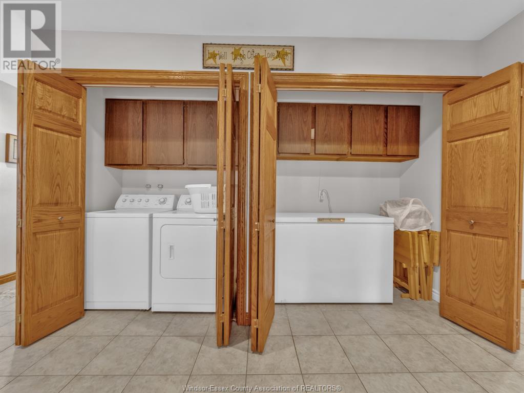 Photo 23 of 1121 Mersea Road 1, Leamington ON