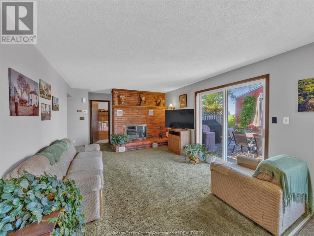 Photo 13 of 1121 Mersea Road 1, Leamington ON