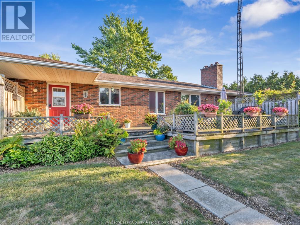 Photo 48 of 1121 Mersea Road 1, Leamington ON