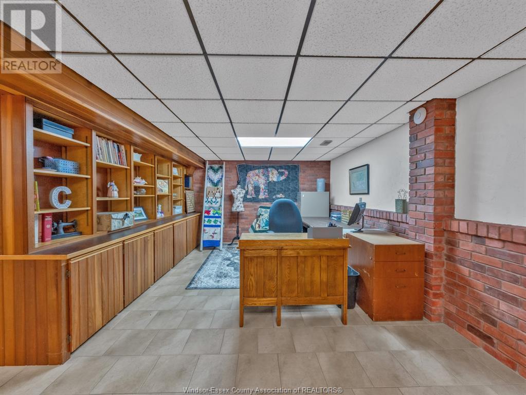 Photo 40 of 1121 Mersea Road 1, Leamington ON