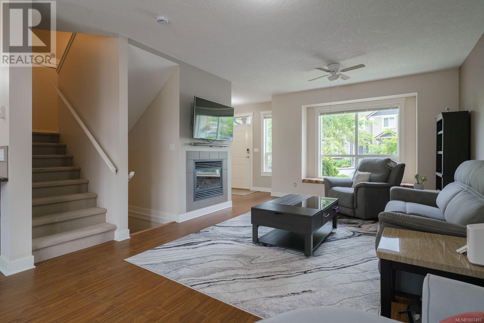 Photo 5 of 10 3101 Cliffs Rd, Duncan BC