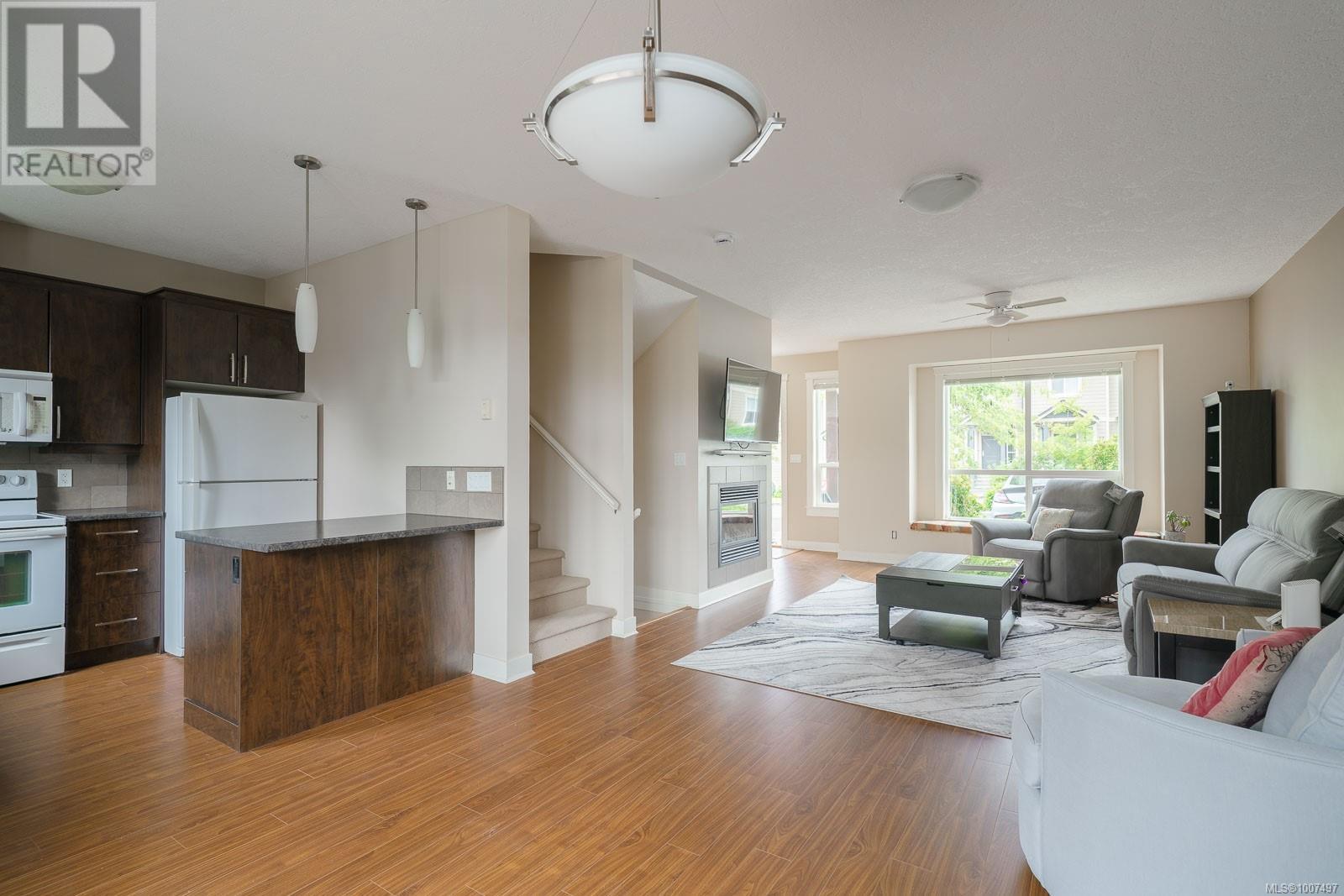 Photo 8 of 10 3101 Cliffs Rd, Duncan BC