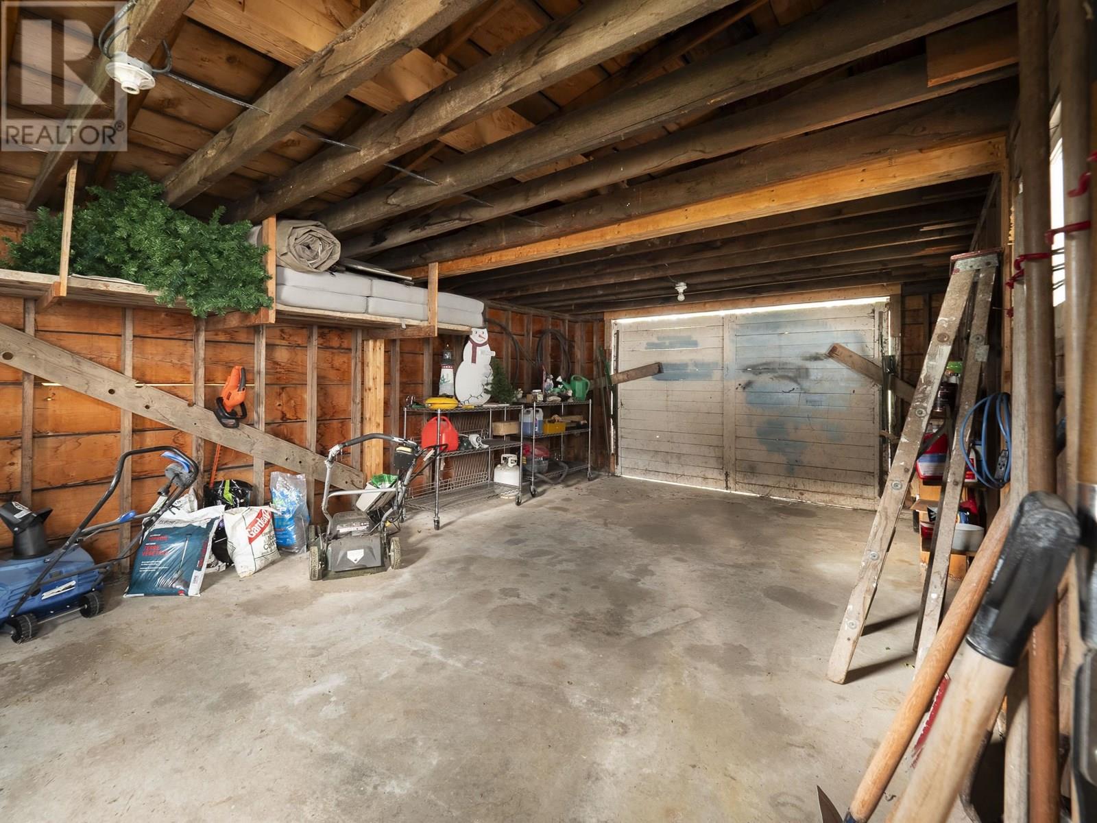 Photo 11 of 374 S Nicholson Street, Prince George BC