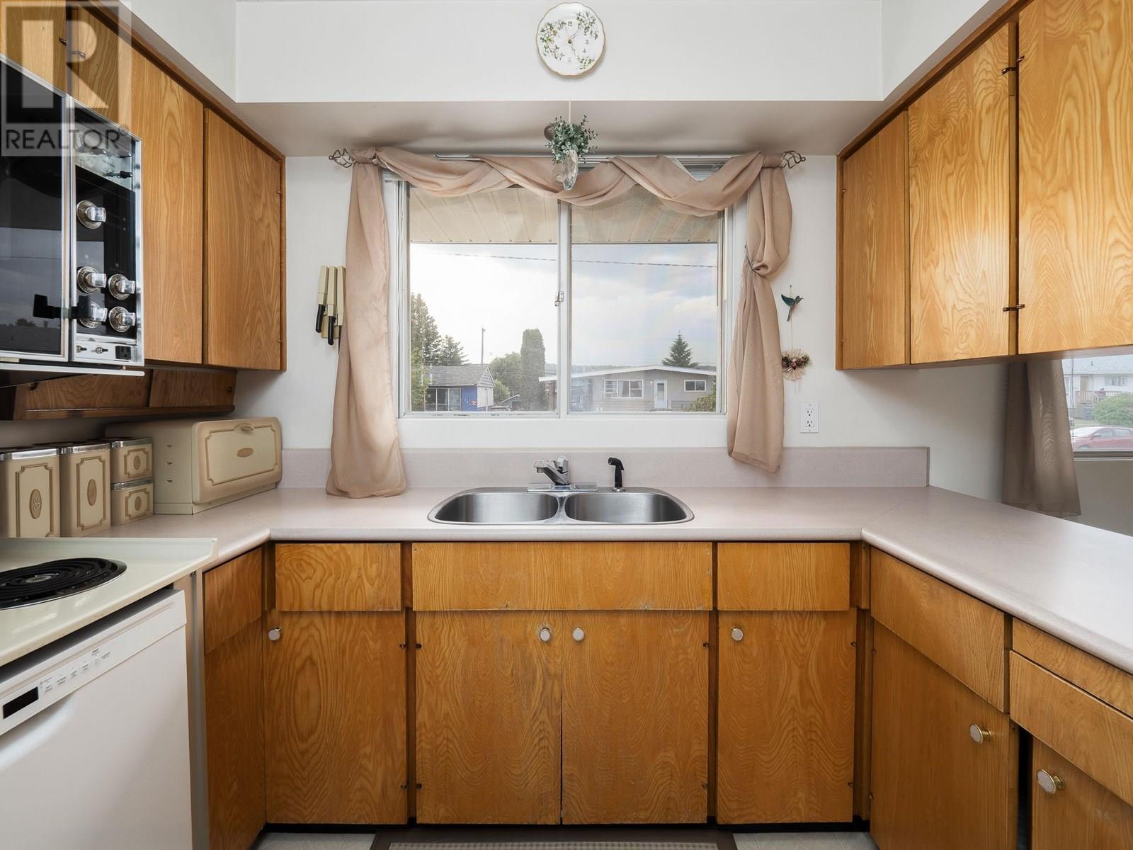 Photo 22 of 374 S Nicholson Street, Prince George BC