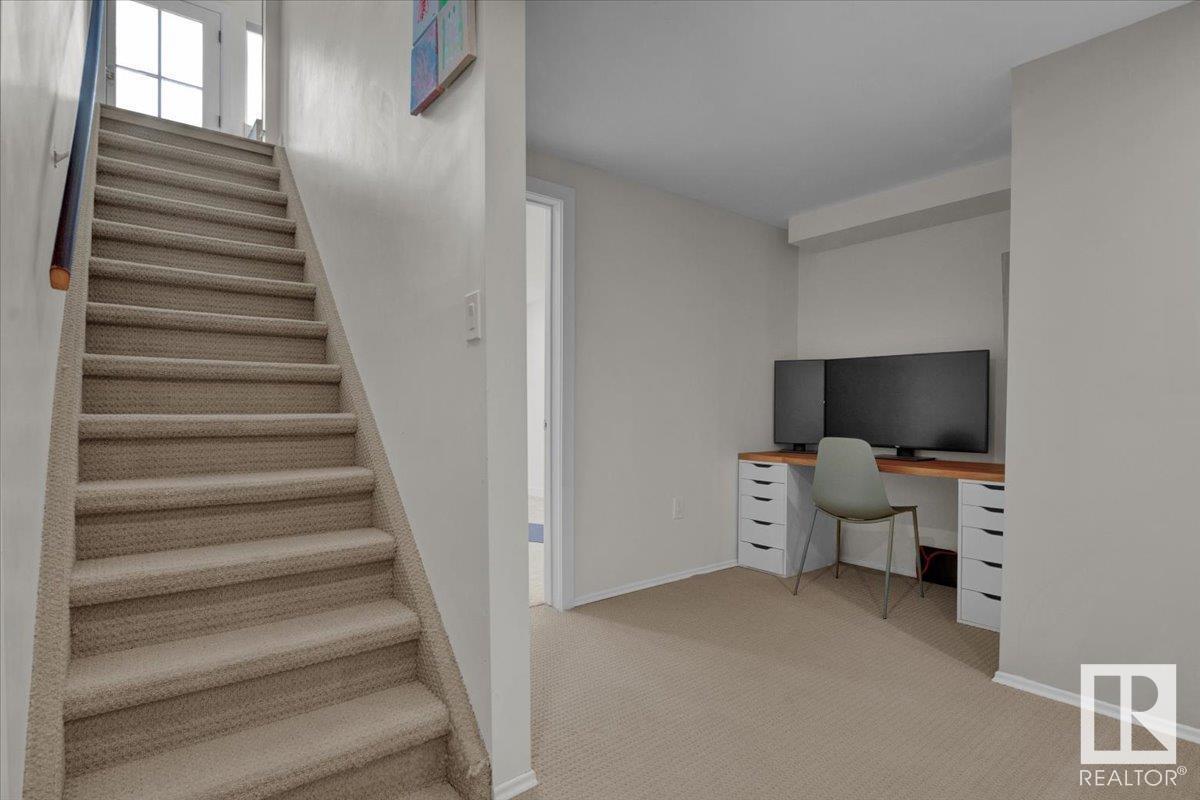 Photo 20 of 8219 17 Av Nw, Edmonton AB