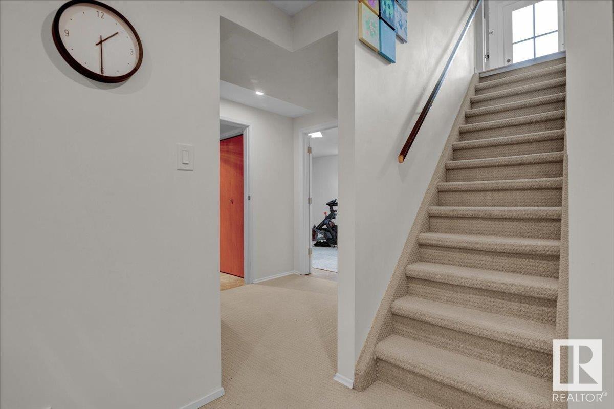 Photo 32 of 8219 17 Av Nw, Edmonton AB