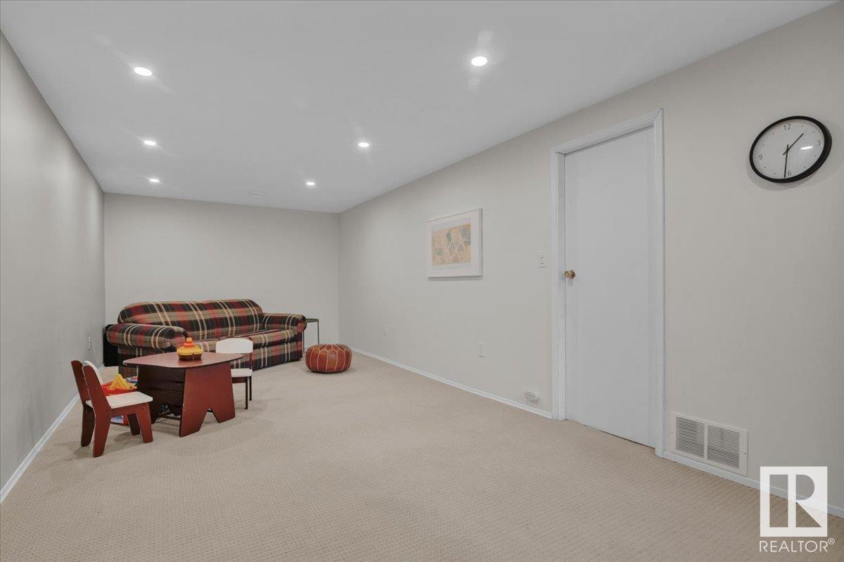 Photo 61 of 8219 17 Av Nw, Edmonton AB