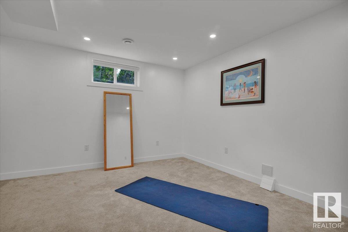 Photo 72 of 8219 17 Av Nw, Edmonton AB